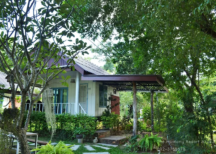 เดอะ ฮาร์โมนี 3* สวนผึ้ง